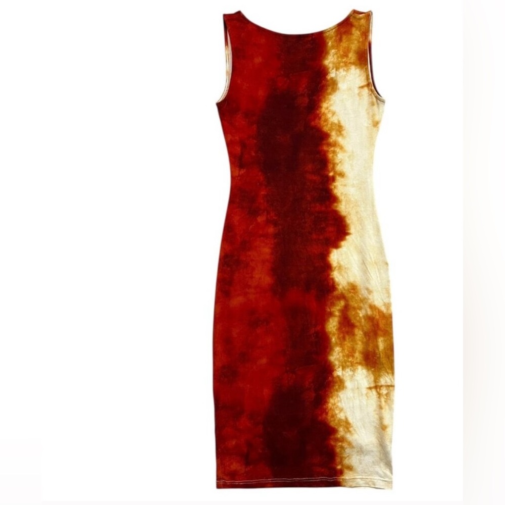 Isabel de Pedro Red Tie Dye Knee Length Bodycon Dress; Fits like S